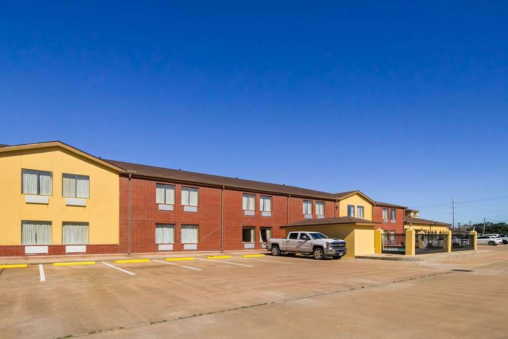 Quality Inn Bay City Tx Exterior photo