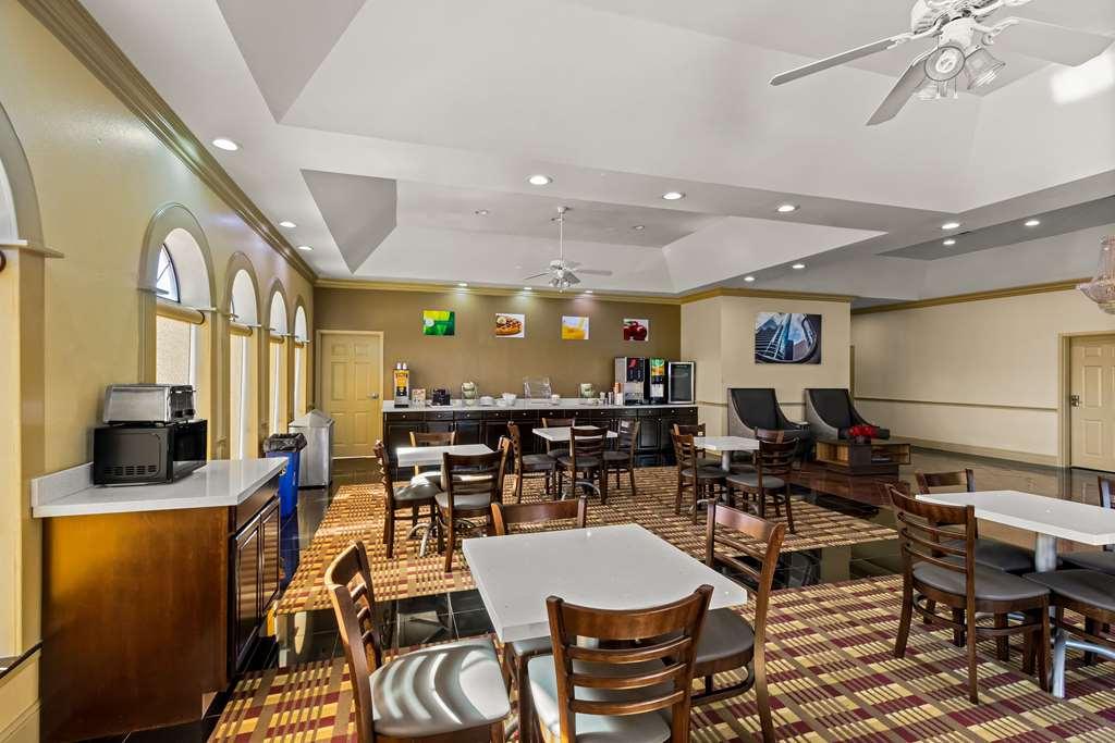 Quality Inn Bay City Tx Restaurant photo