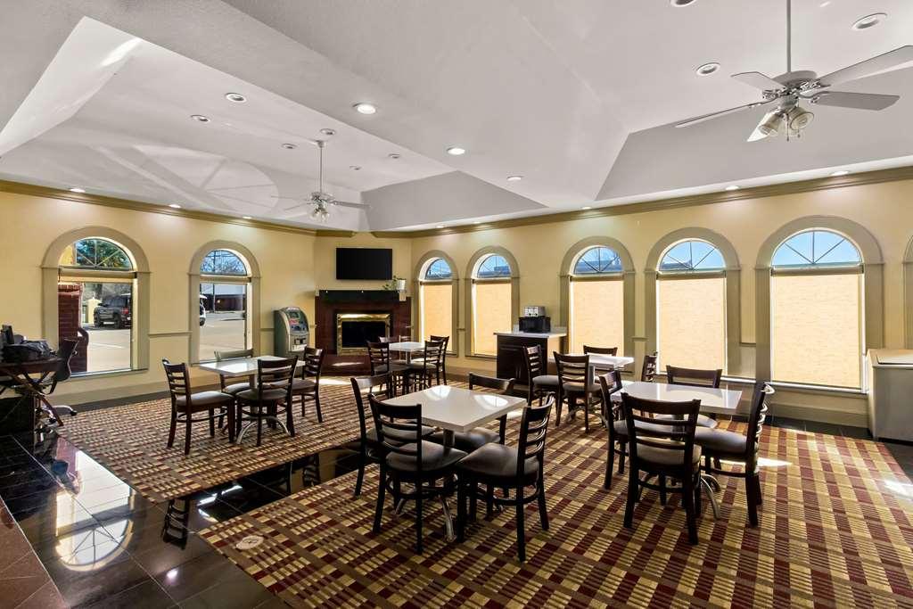 Quality Inn Bay City Tx Restaurant photo